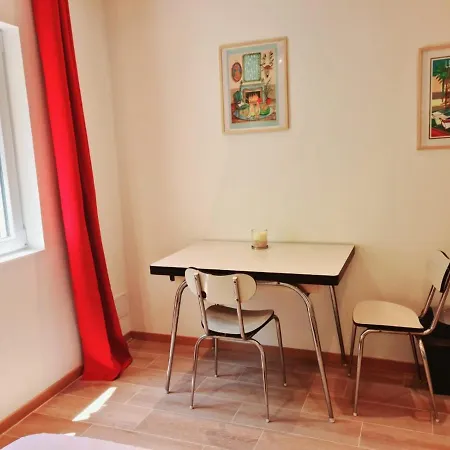 Apartment Mauvaise Annonce *